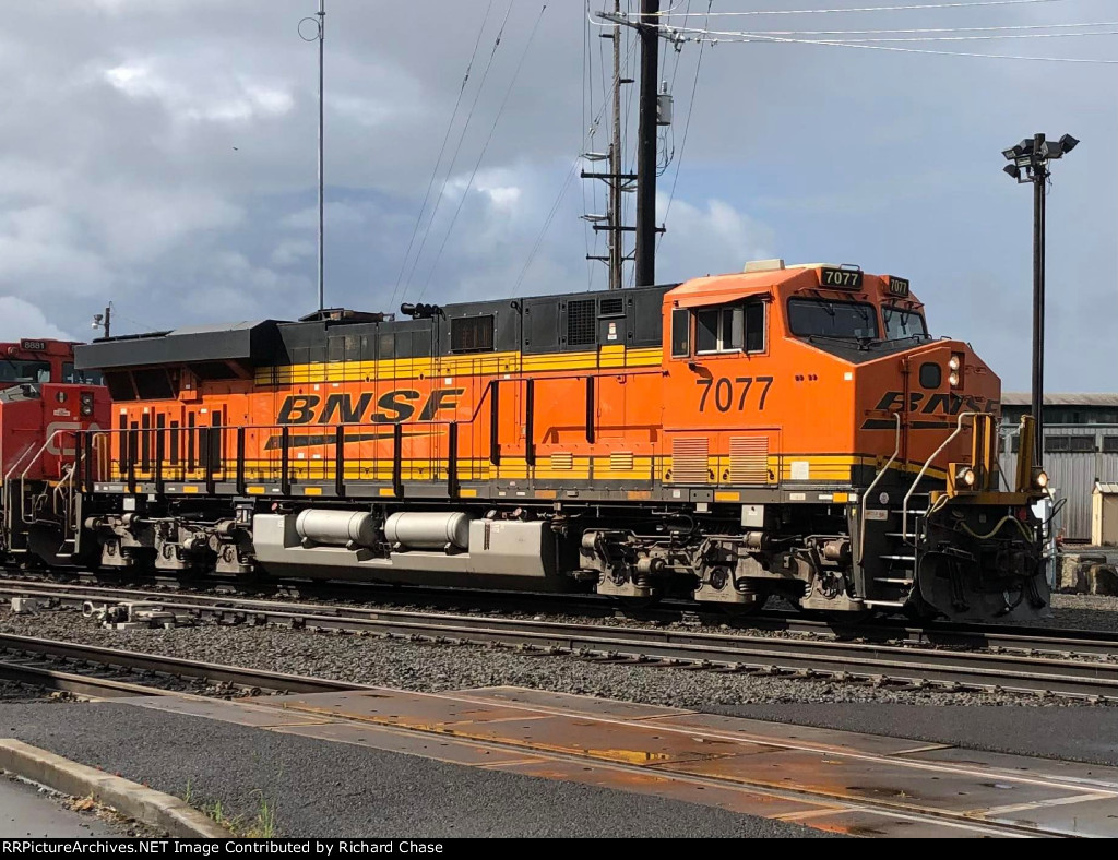 BNSF 7077